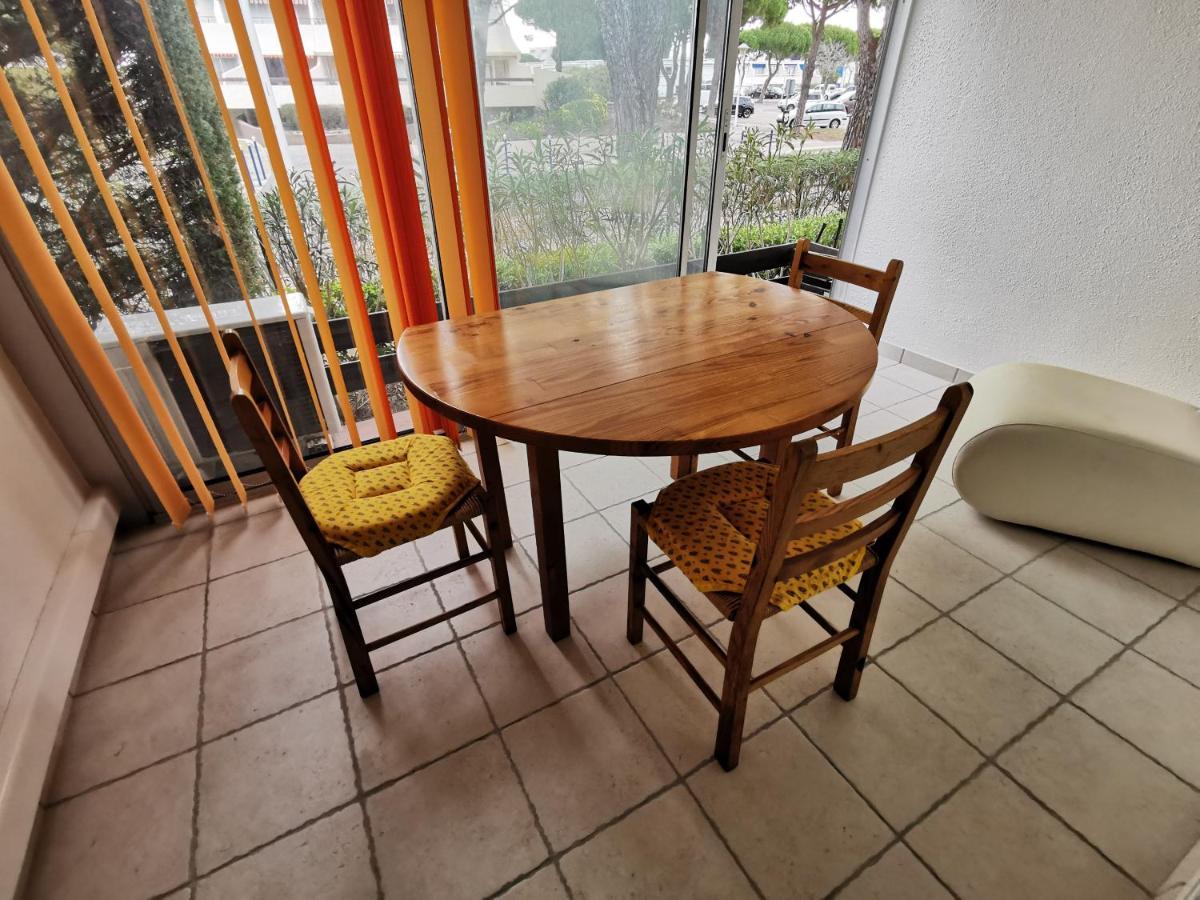 Studio Avec Loggia Entre Port, Plage Et Piscine Le Grau-du-Roi Dış mekan fotoğraf